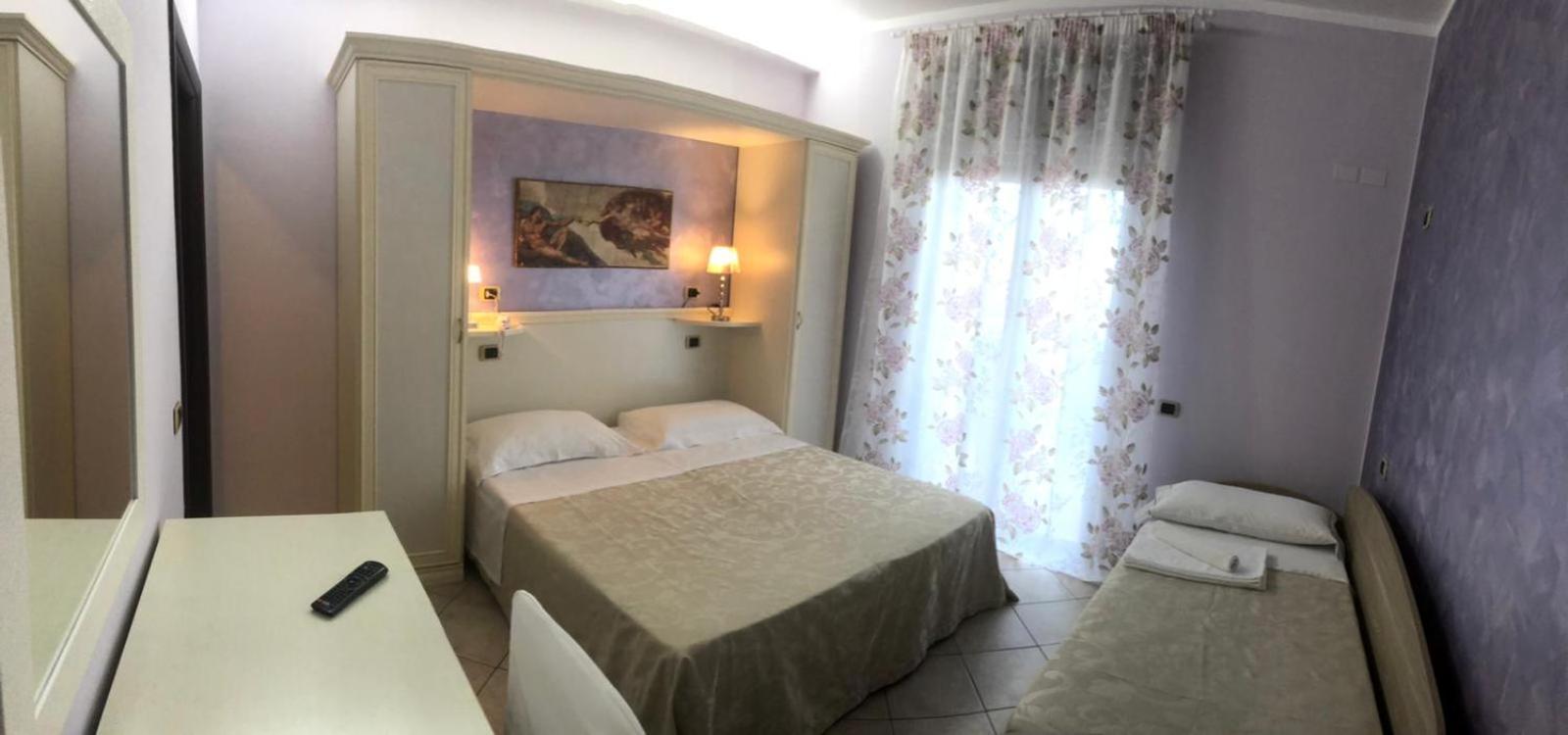 Pensione Degli Ulivi Porto SantʼElpidio Zimmer foto